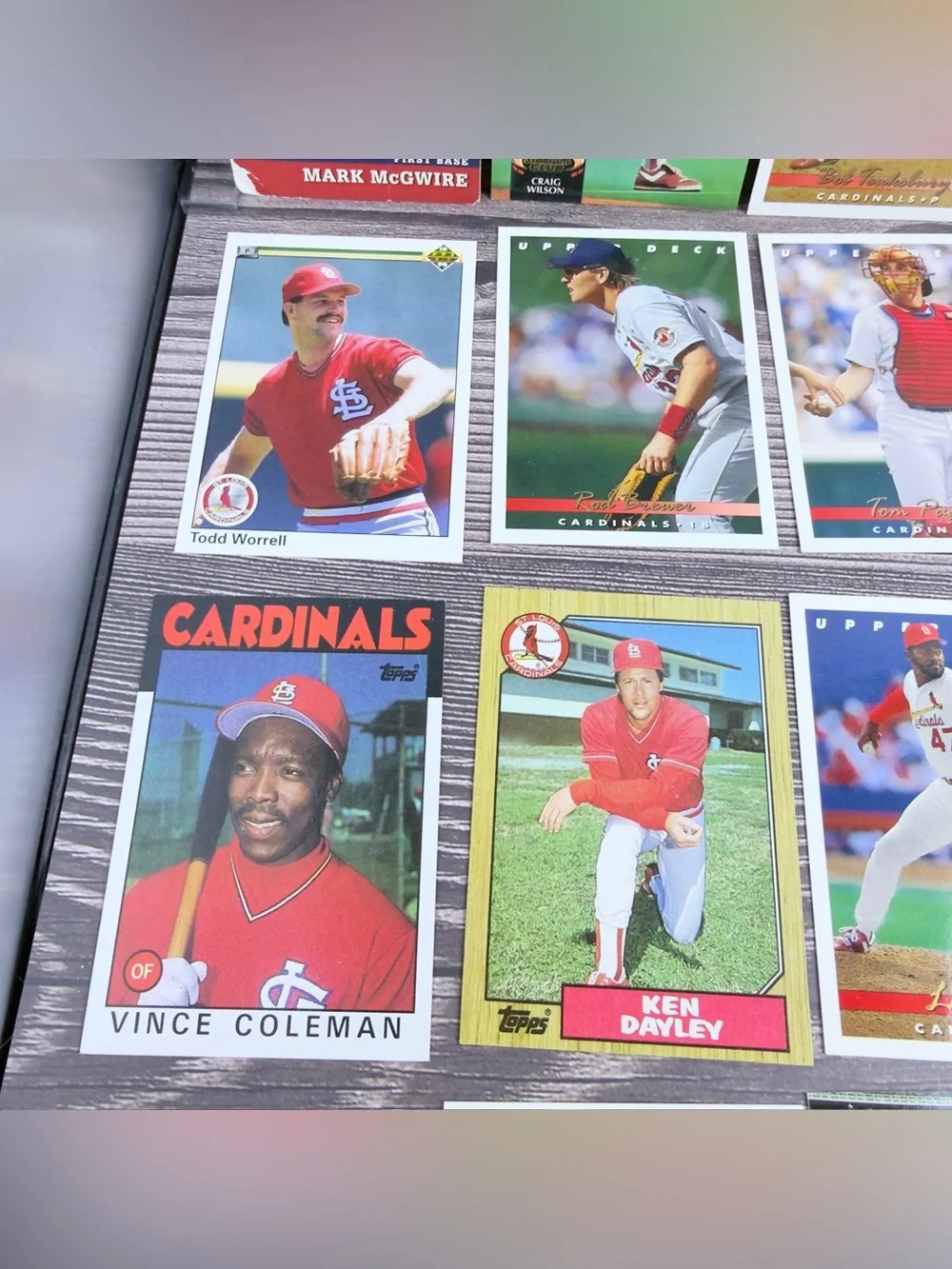 St Louis Cardinals Card Lot of 24 McGwire Ozzie Smith + 90s Mix